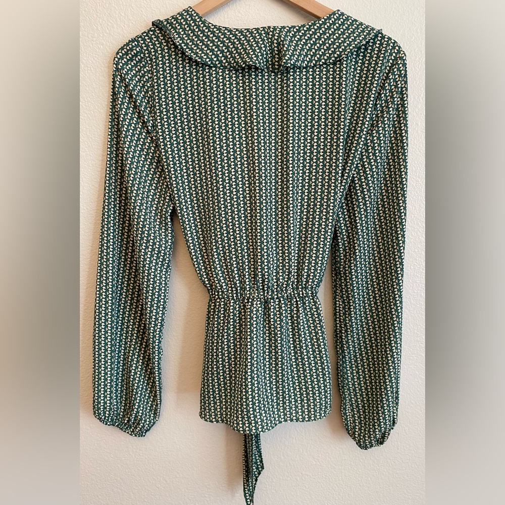 Max Studio Ruffle Front Top - Picture 3 of 11